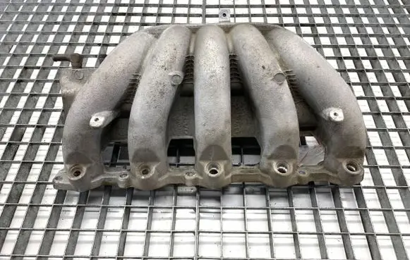 Volvo S70 V70 V70 XC Intake manifold 9486208