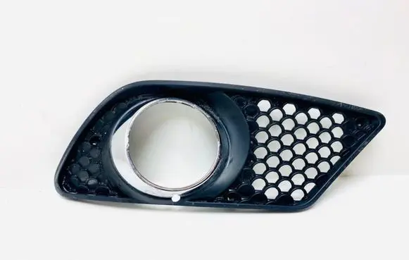 Mercedes-Benz C W204 Front bumper lower grill A2048851674 A2048850353 2048850353