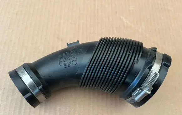 Audi A5 Sportback 8TA Air intake hose/pipe 04L129661