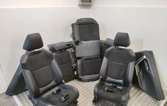 Toyota RAV 4 (XA50) Interior set 