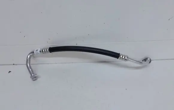 Opel Vivaro Air conditioning (A/C) pipe/hose 9838822580