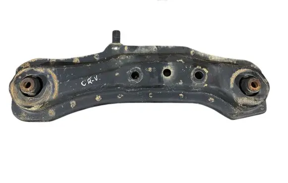 Honda CR-V Rear differential/diff mount bracket 