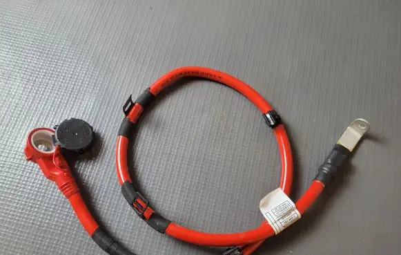 BMW i4 Positive cable (battery) 5A68284 5A6828401 10304410