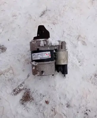 Peugeot 108 Starter motor 281000Q100B TS10E11 1804T0J0021