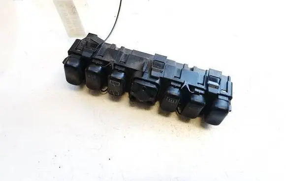 Mercedes-Benz A W168 Wing mirror switch 1688205110 33011301