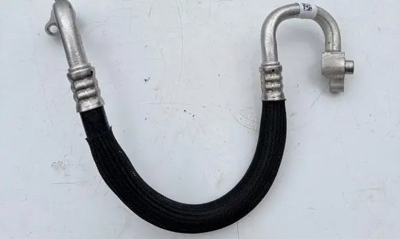 Jeep Grand Cherokee WL Air conditioning (A/C) pipe/hose 68381180AB 57512P 261232