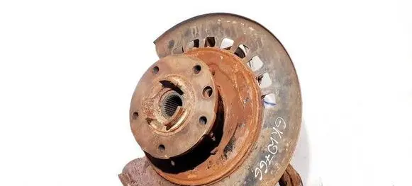 Volkswagen Touareg I Rear wheel hub