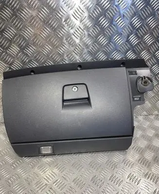 Volvo C30 Glove box 9123249