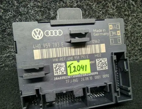Volkswagen Touareg II Door control unit/module 4H0959793E