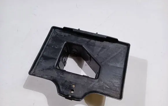 Chevrolet Corvette C5 Battery box tray 10268430