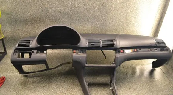 BMW 3 E46 Dashboard E28886K 8222255