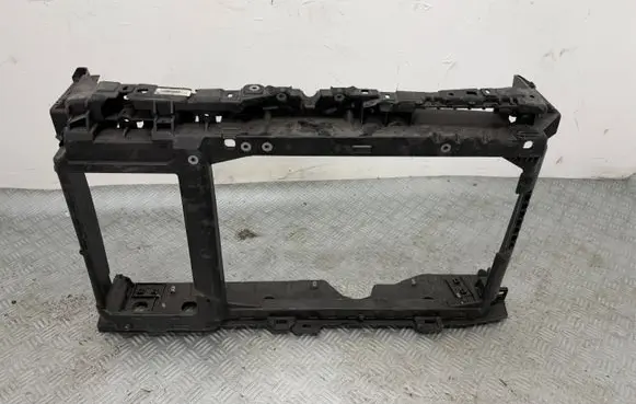 Peugeot 208 II Radiator mount bracket 9827748380
