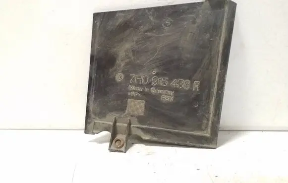 Volkswagen Transporter - Caravelle T5 Battery tray heat shield 7H0915438A
