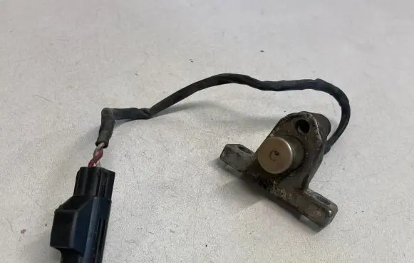Jeep Grand Cherokee (WK) Crankshaft position sensor 1275789