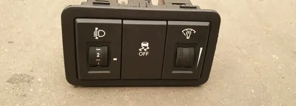 Traction control (ASR) switch