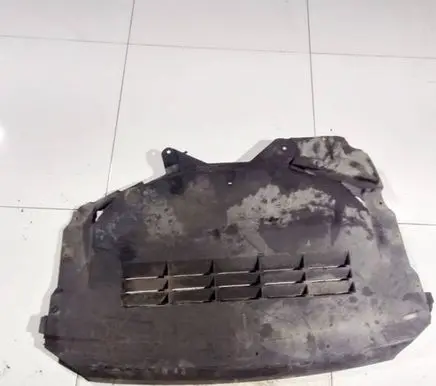 BMW 6 F06 Gran coupe Engine splash shield/under tray 51718270512