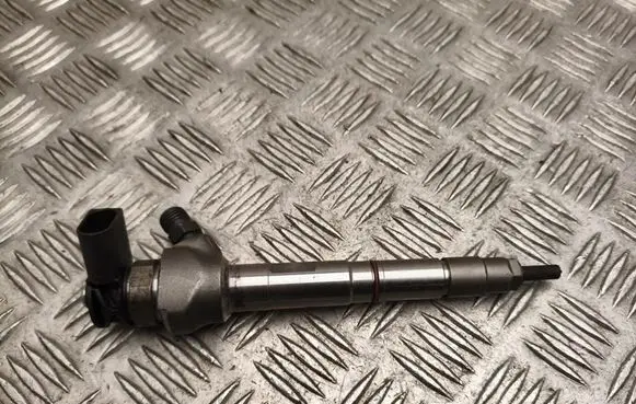 Audi Q5 SQ5 GU Fuel injector 05L130277S