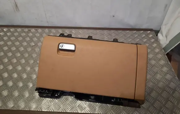 Porsche Cayenne (92A) Glove box set 7P5857095F