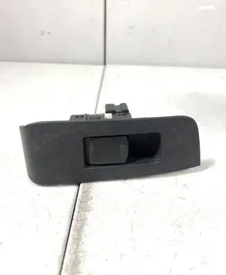 Nissan X-Trail T31 Electric window control switch 82960JG00A