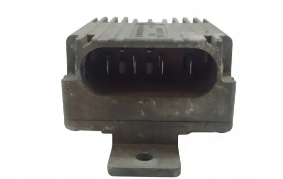 Mercedes-Benz A W168 Coolant fan relay A0275458032