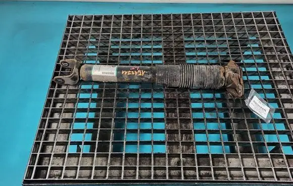 Jeep Grand Cherokee Rear shock absorber/damper 68231880AA IMPRK1512711
