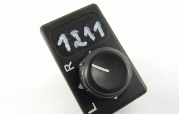 Nissan Primera Wing mirror switch