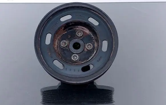 Audi A4 S4 B5 8D Crankshaft pulley 050105255C 050105255
