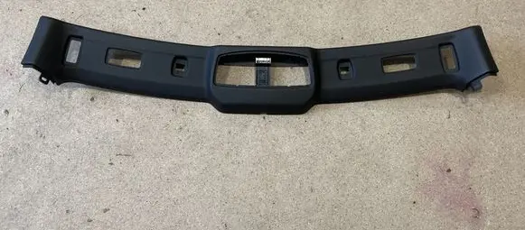 BMW M4 F82 F83 Windshield trim 7328736