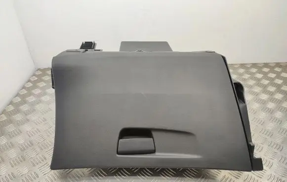 Citroen C4 II Picasso Glove box 9677842077