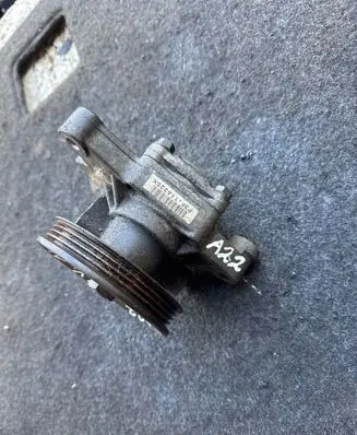 Honda CR-V Power steering pump 