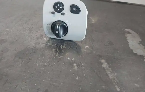 Light switch