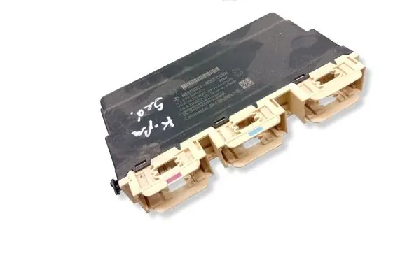 Mercedes-Benz B W246 W242 Seat control module A1668200926