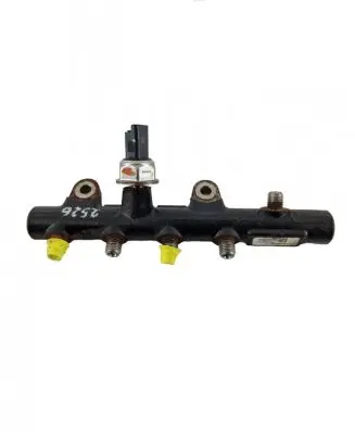 Mercedes-Benz A W176 Fuel main line pipe 161662439