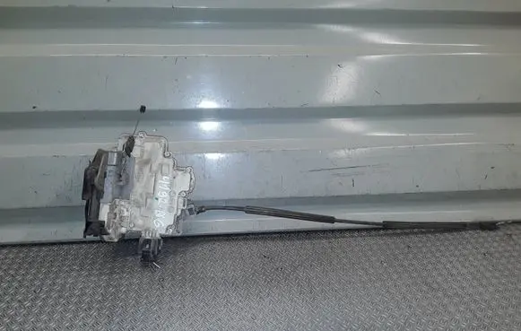 Seat Altea Rear door lock 5P0839012