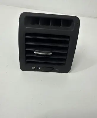 Toyota Corolla Verso E121 Dashboard side air vent grill/cover trim