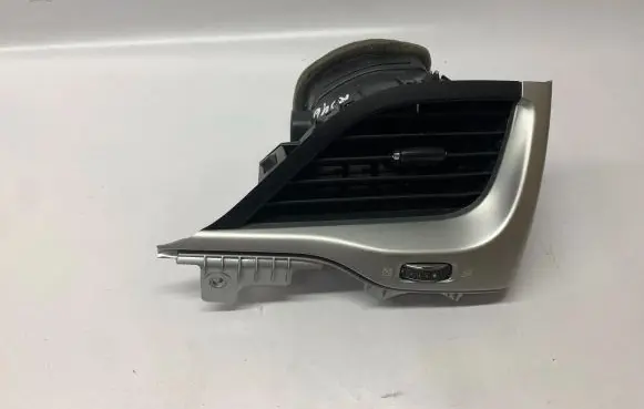 Jeep Cherokee Dashboard air vent grill cover trim 75528A01