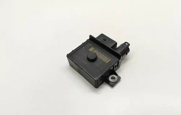 BMW 7 F01 F02 F03 F04 Glow plug pre-heat relay 859172401 8591724 E2110022352