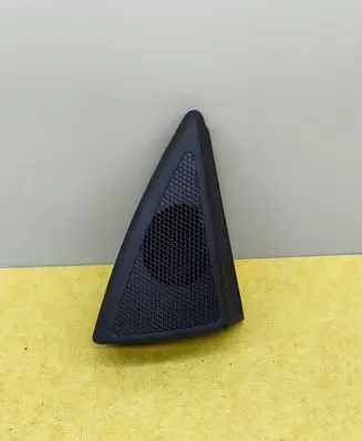 Mercedes-Benz E W211 Front door speaker cover trim A2117250298