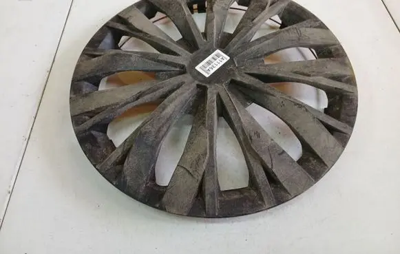 Dacia Sandero R15 wheel hub/cap/trim 