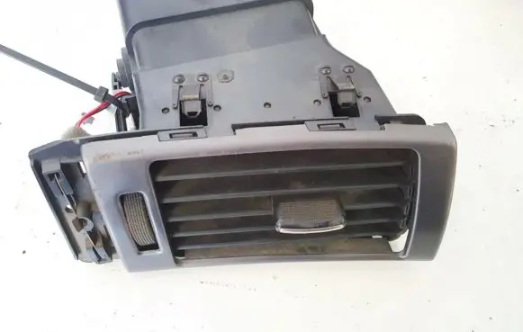 Audi A6 S6 C5 4B Dash center air vent grill 4b1820902