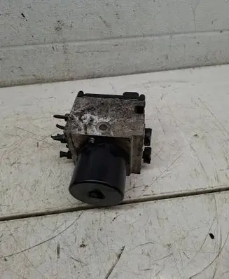 Peugeot 407 ABS Pump 15848404 15848304D