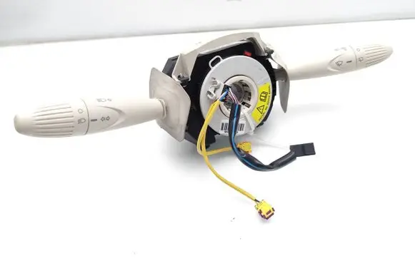 Fiat 500 Wiper turn signal indicator stalk/switch 07354724640