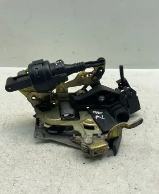 Mercedes-Benz C W202 Front door lock 2028200309 31000201