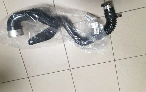 Nissan X-Trail T32 Intercooler hose/pipe 144604BE1B
