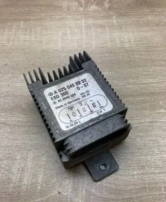 Mercedes-Benz A W168 Coolant fan relay A0255453232 898940000 ESG300
