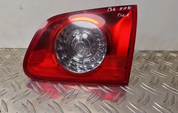 Volkswagen PASSAT B6 Tailgate rear/tail lights 3C9945094