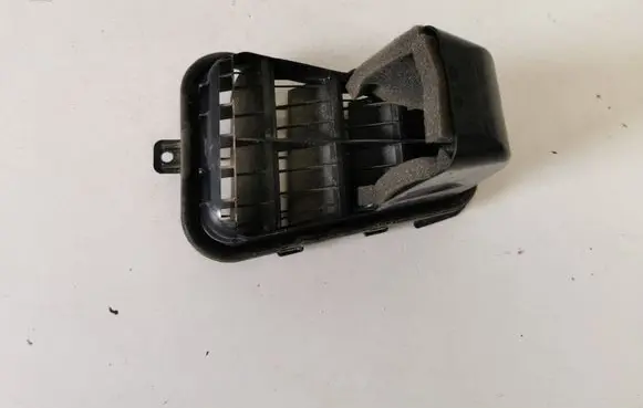 Audi A6 C7 Quarter panel pressure vent 4G5819161
