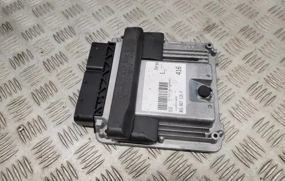 Audi A4 S4 B8 8K Engine control unit/module 3K5907115F