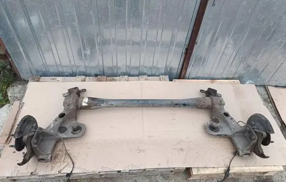 Opel Mokka Rear axle beam 95325749