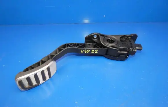 Volvo V40 Accelerator throttle pedal 31341777 50813